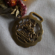 画像をギャラリービューアに読み込む, ホースブラス