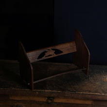 画像をギャラリービューアに読み込む, 昭和レトロ くさび式本棚 うさぎ