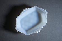 画像をギャラリービューアに読み込む, 【OLD PYREX】ミルクガラストレイ