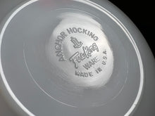 画像をギャラリービューアに読み込む, 【Fire-King】プレミアムシリーズ ローズ カップ&ソーサー