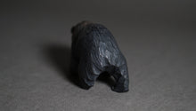 画像をギャラリービューアに読み込む, 木彫りの熊