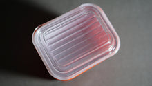 画像をギャラリービューアに読み込む, 【OLD PYREX】レフリジレーター 蓋付き(オレンジレッド)