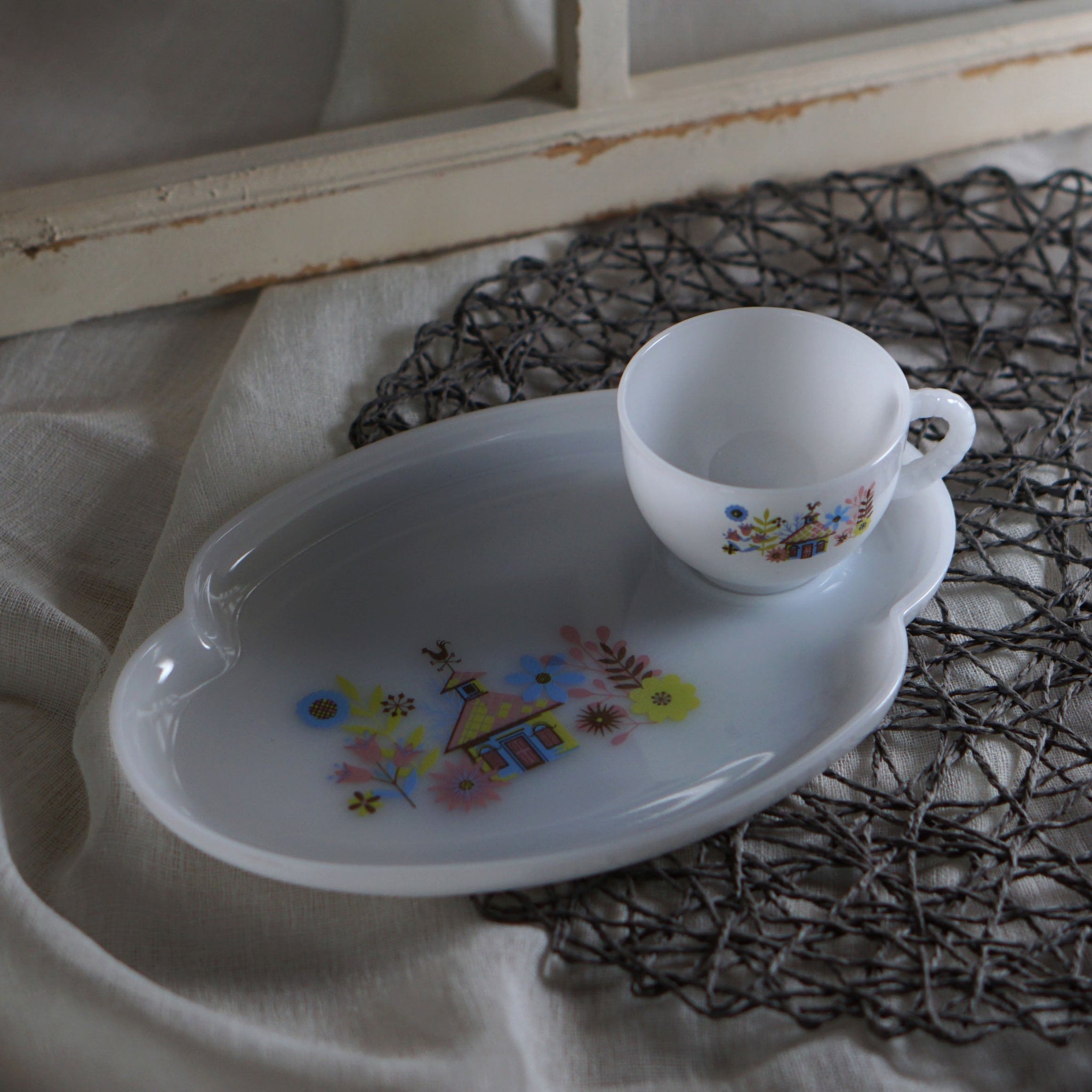 美品　アメリカンビンテージ　ミルクガラス　フェデラル社　スナックセット フェデラル スナックセット プレート ミルクガラス 2024 アメリカン